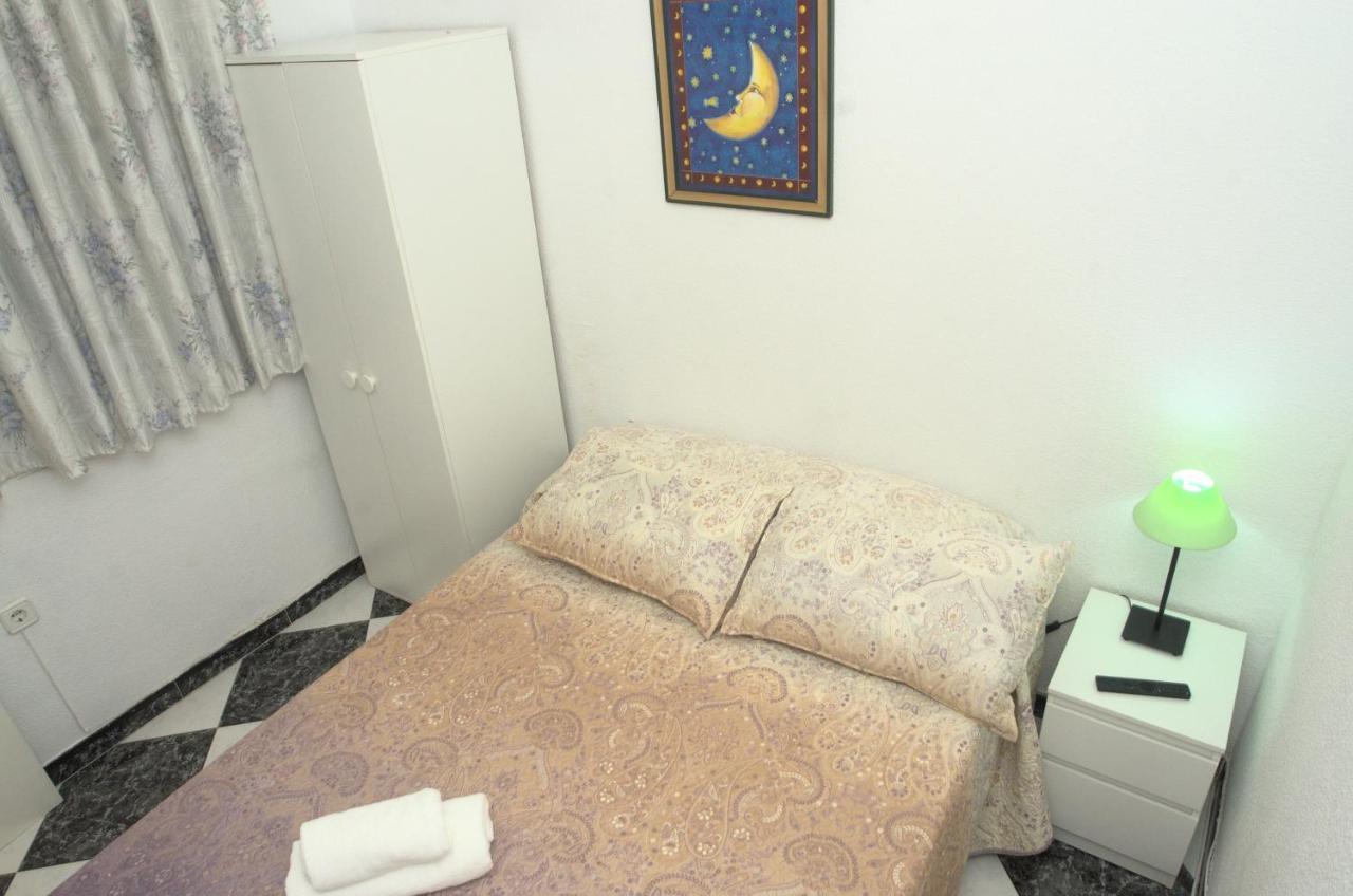 Habitacion En El Corazon Del Centro De Málaga Kültér fotó