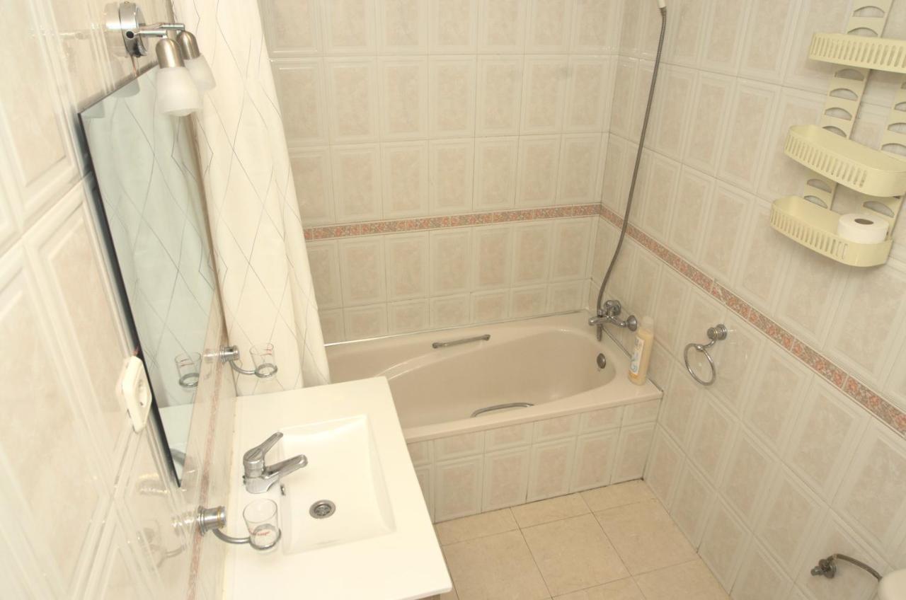 Habitacion En El Corazon Del Centro De Málaga Kültér fotó