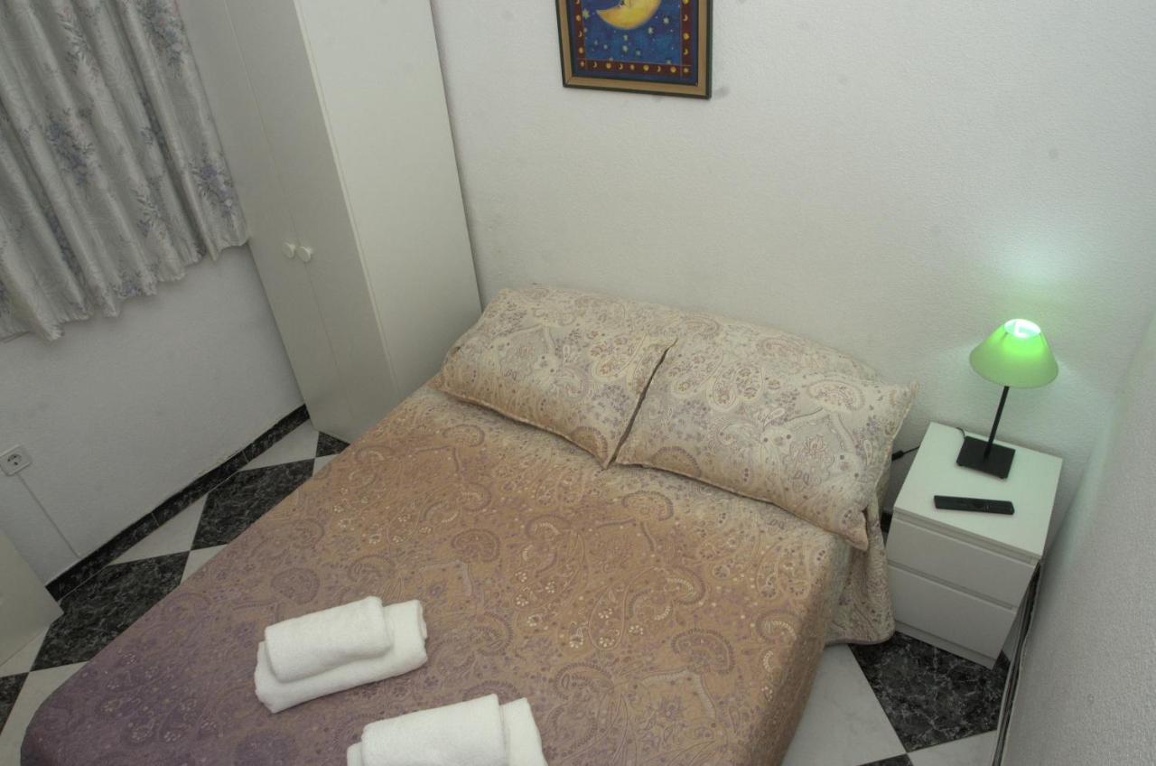 Habitacion En El Corazon Del Centro De Málaga Kültér fotó