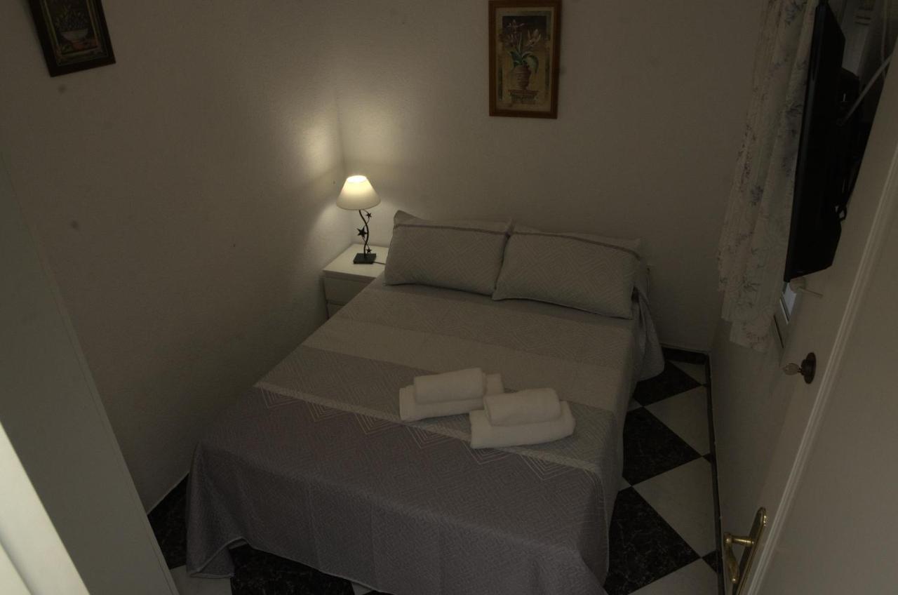 Habitacion En El Corazon Del Centro De Málaga Kültér fotó