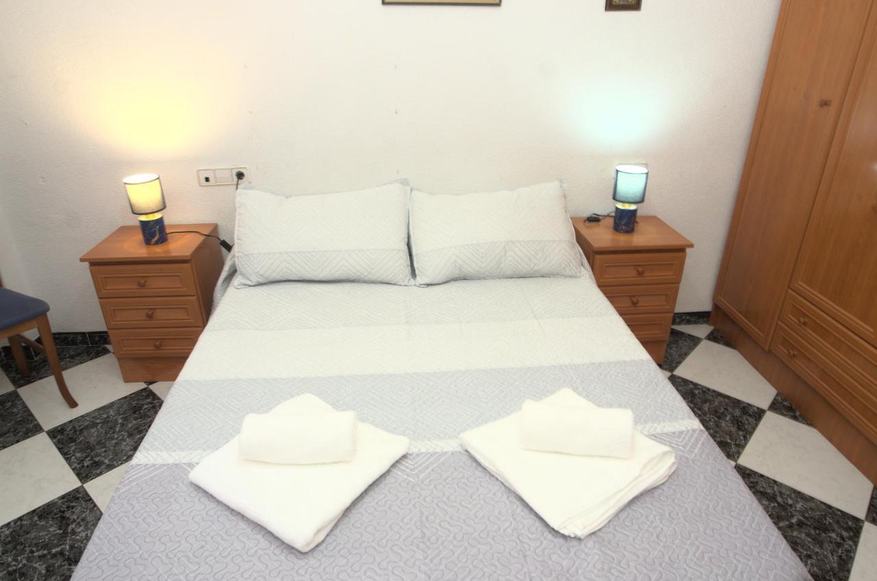 Habitacion En El Corazon Del Centro De Málaga Kültér fotó