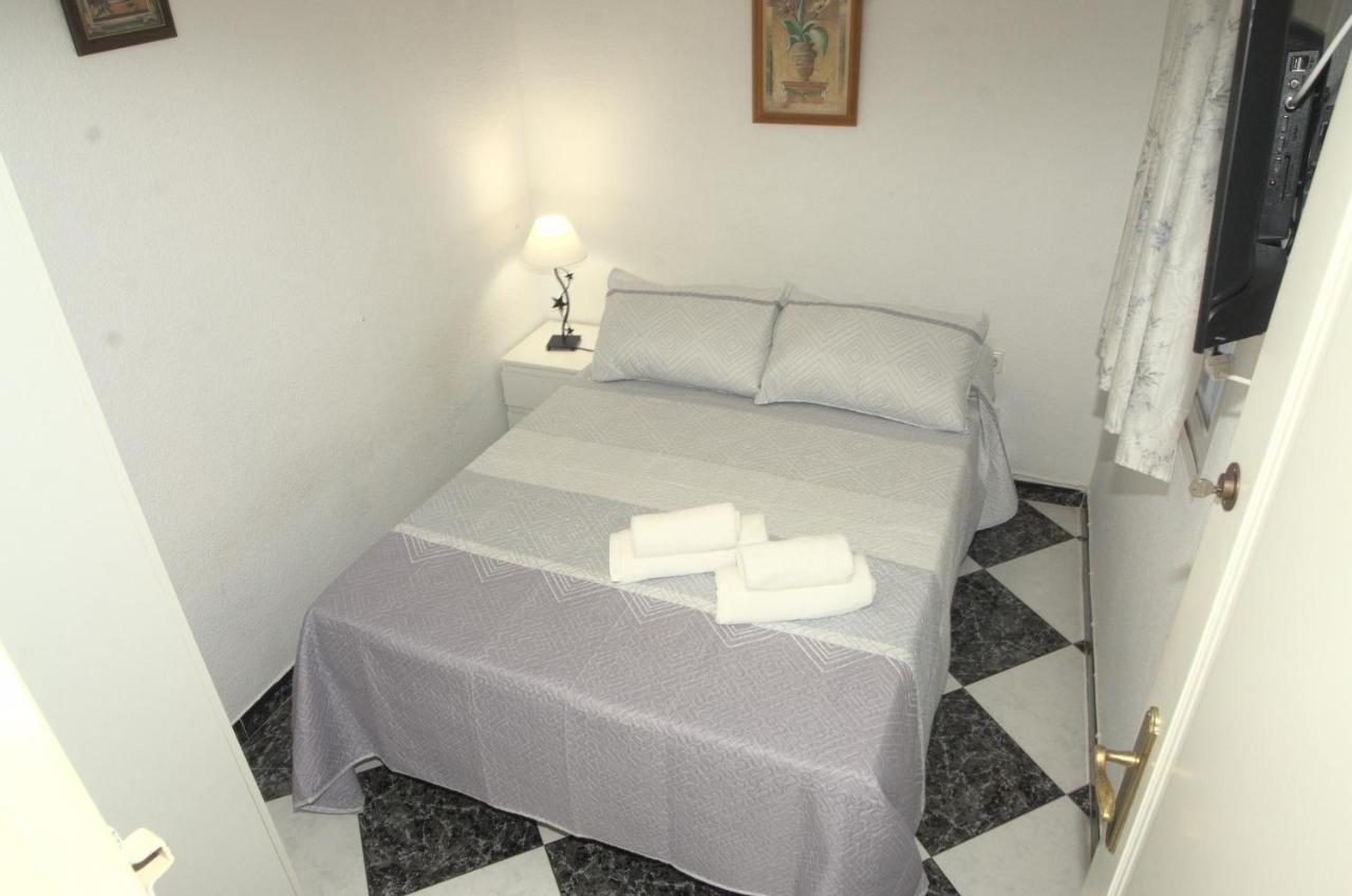 Habitacion En El Corazon Del Centro De Málaga Kültér fotó
